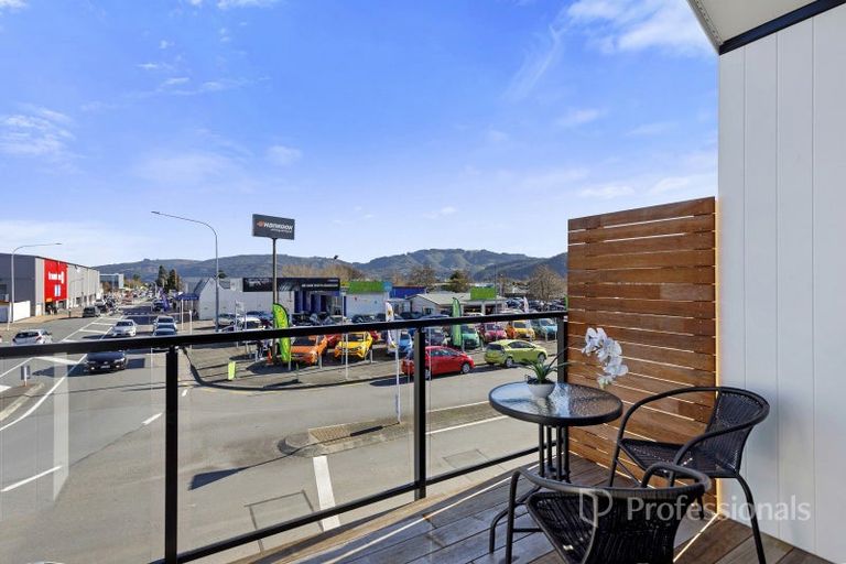 Photo of property in 18b King Street, Upper Hutt Central, Upper Hutt, 5018
