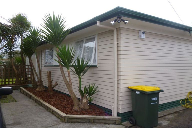 Photo of property in 45 Cargill Street, Papakura, 2110
