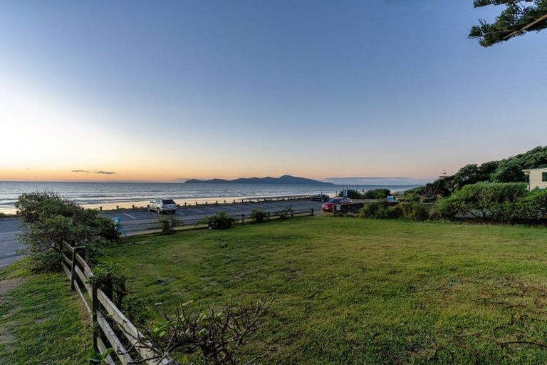 Photo of property in 136 The Parade, Paekakariki, 5034