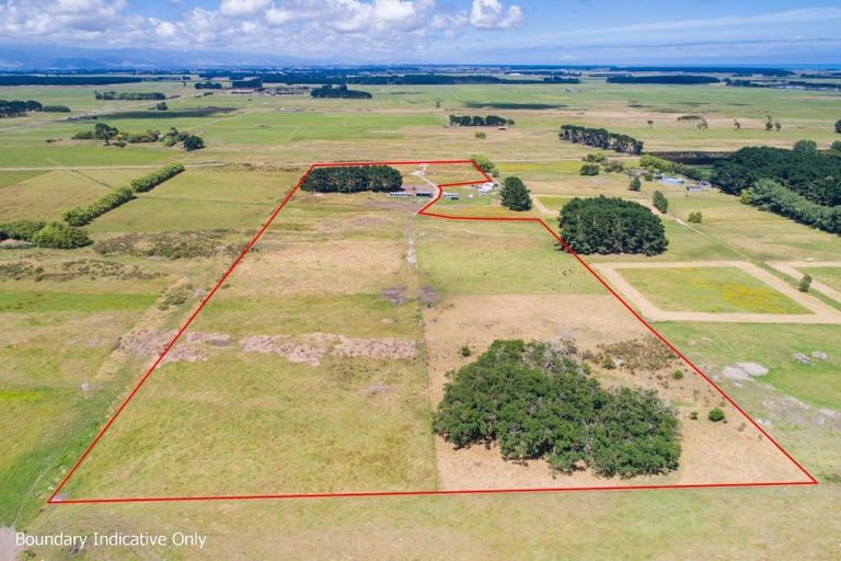 Photo of property in 76 Himatangi Beach Road, Himatangi, Foxton, 4891