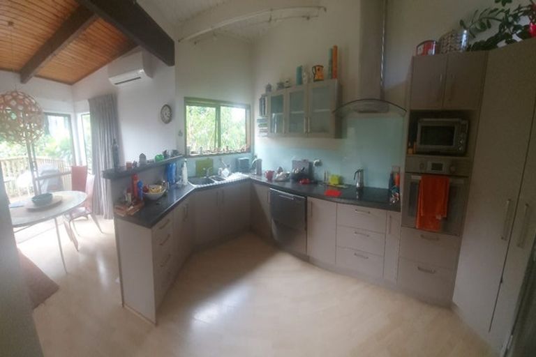 Photo of property in 1/59a Glencoe Road, Browns Bay, Auckland, 0630