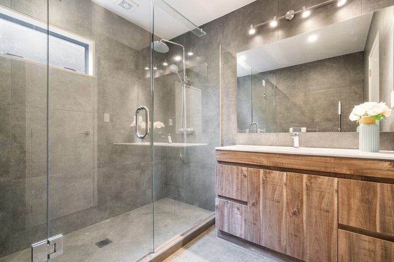 Photo of property in 2/51 John Gill Road, Shelly Park, Auckland, 2014