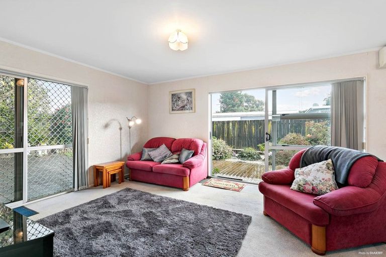Photo of property in 1/5 Leonard Road, Mount Wellington, Auckland, 1060