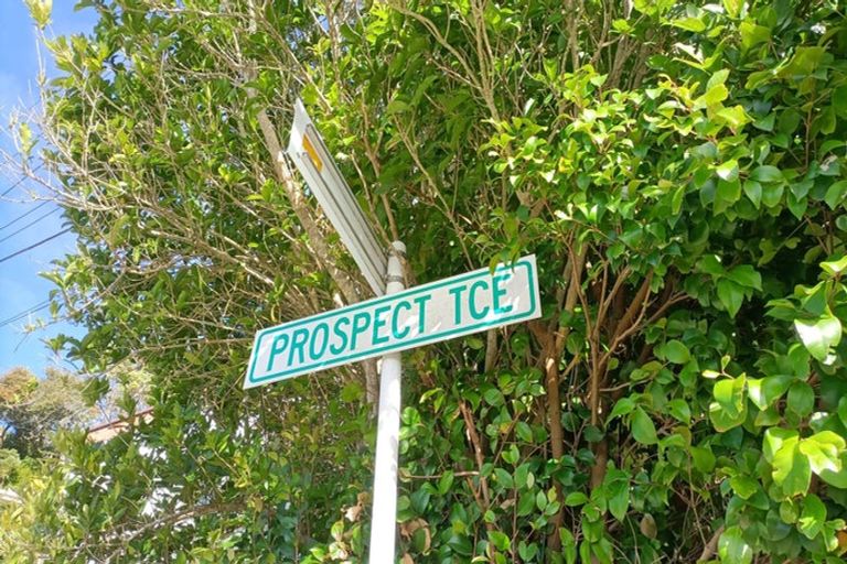 Photo of property in 8 Prospect Terrace, Johnsonville, Wellington, 6037