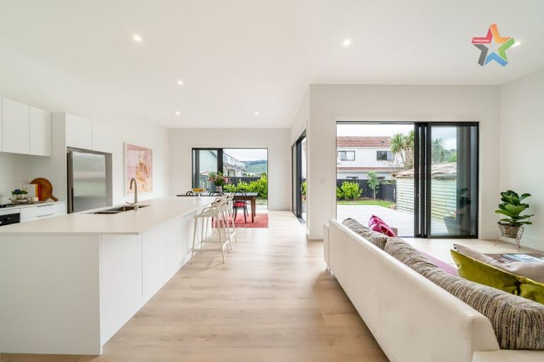 Photo of property in 11 Bay Street, Petone, Lower Hutt, 5012