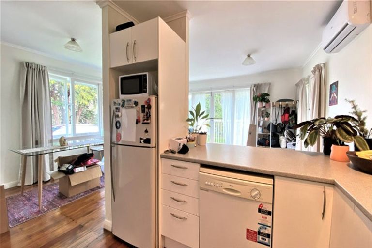 Photo of property in 14a Fairleigh Avenue, Mount Albert, Auckland, 1025