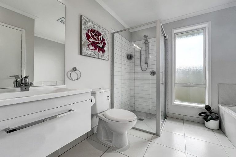 Photo of property in 4 Taepu Road, Pukekohe, 2120