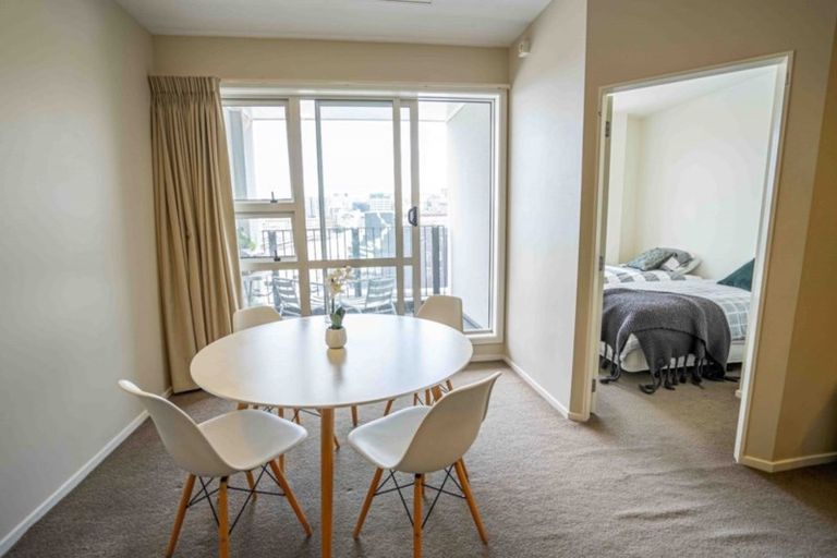 Photo of property in Stadium Garden Flats, 418/107 Thorndon Quay, Pipitea, Wellington, 6011