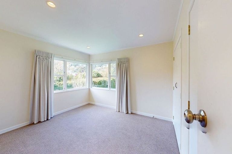 Photo of property in 12 Delhi Crescent, Khandallah, Wellington, 6035