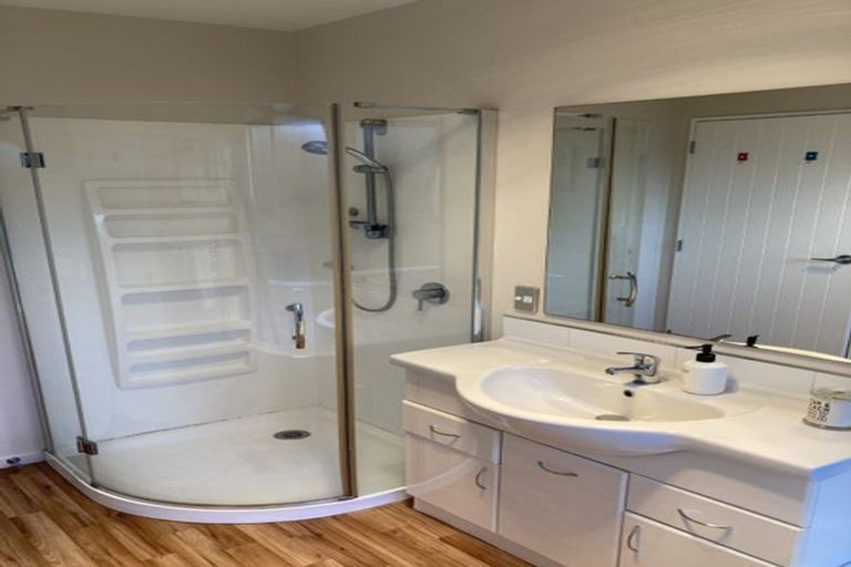 Photo of property in 16a Dunsford Close, Halswell, Christchurch, 8025