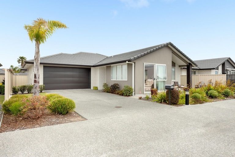 Photo of property in 4 Catamaran Way, Papamoa Beach, Papamoa, 3118