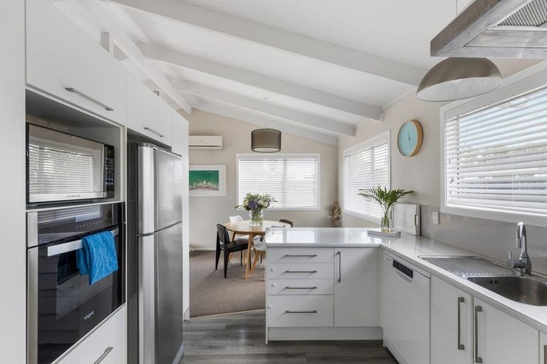 Photo of property in 5b Lachlan Avenue, Mount Maunganui, 3116