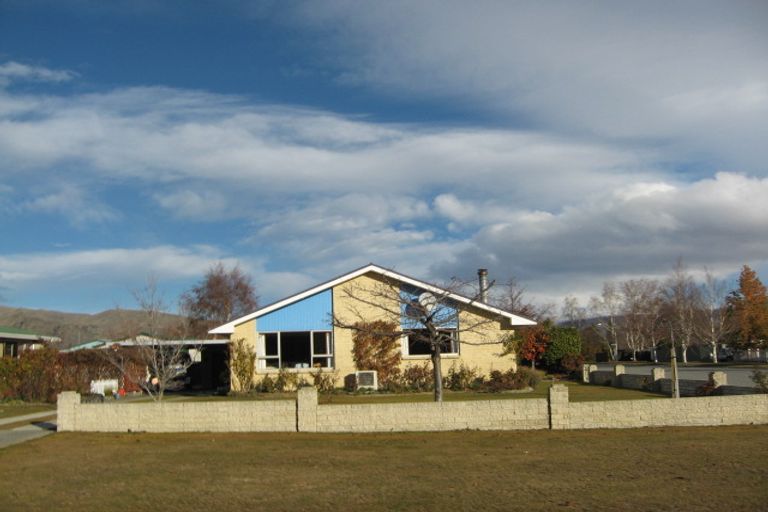 Photo of property in 14 Syndic Street, Cromwell, 9310