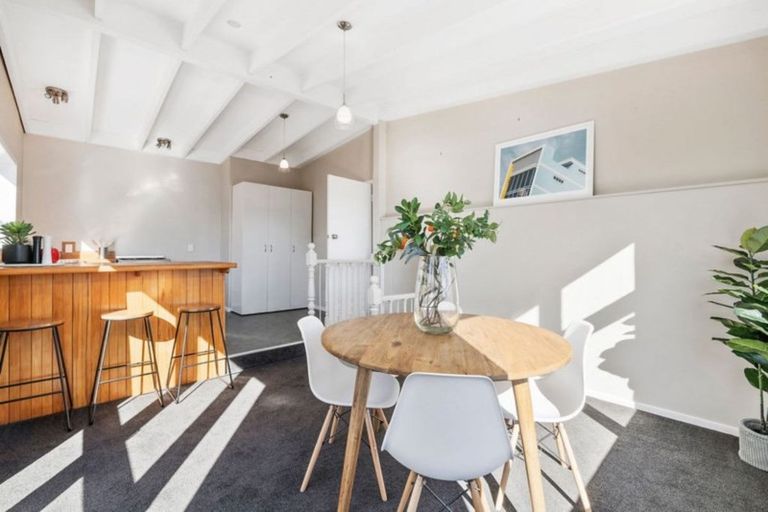 Photo of property in 46 Sheridan Terrace, Johnsonville, Wellington, 6037