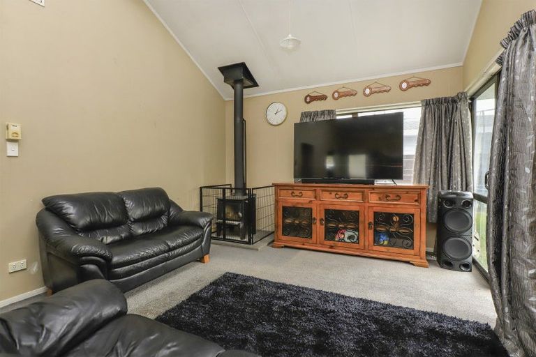 Photo of property in 44 Whiting Crescent, Greenmeadows, Napier, 4112