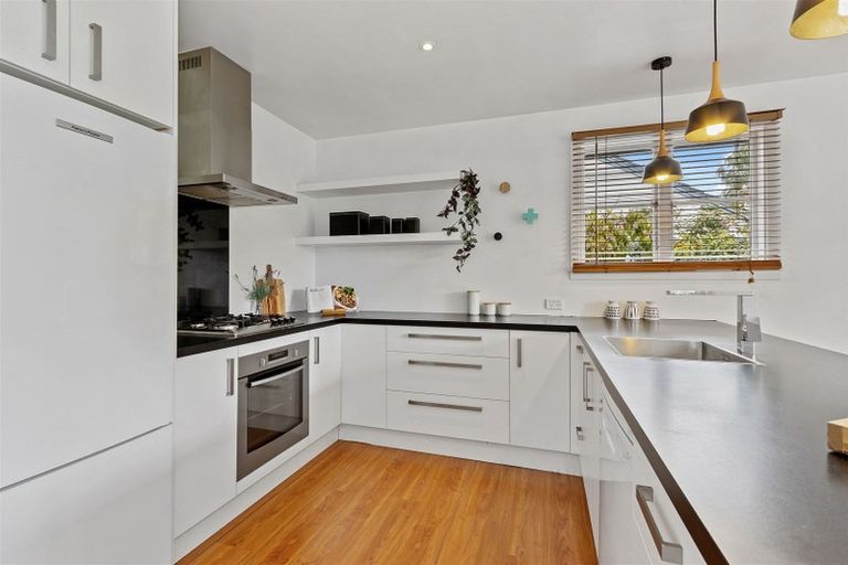 Photo of property in 225 Knowles Street, St Albans, Christchurch, 8052