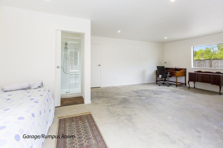 Photo of property in 14 Molloys Road, Te Marua, Upper Hutt, 5018