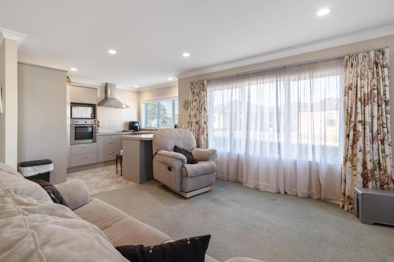 Photo of property in 16 Burr Street, Cambridge, 3434