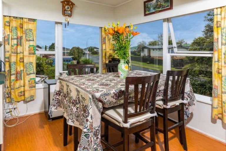 Photo of property in 5 Burndale Terrace, Manurewa, Auckland, 2102