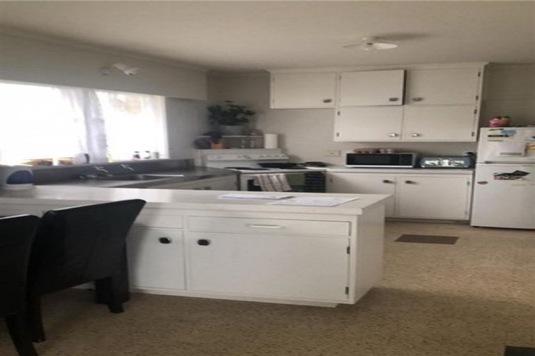 Photo of property in 228 Old Farm Road, Hamilton East, Hamilton, 3216