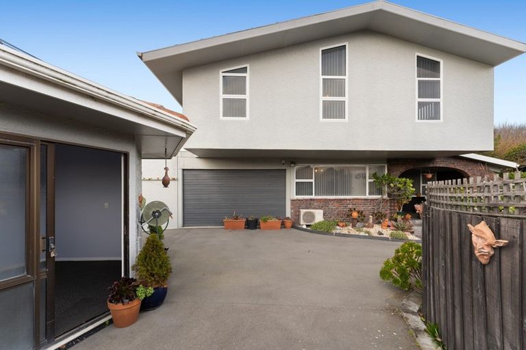 Photo of property in 1 Pacific Road, North New Brighton, Christchurch, 8083
