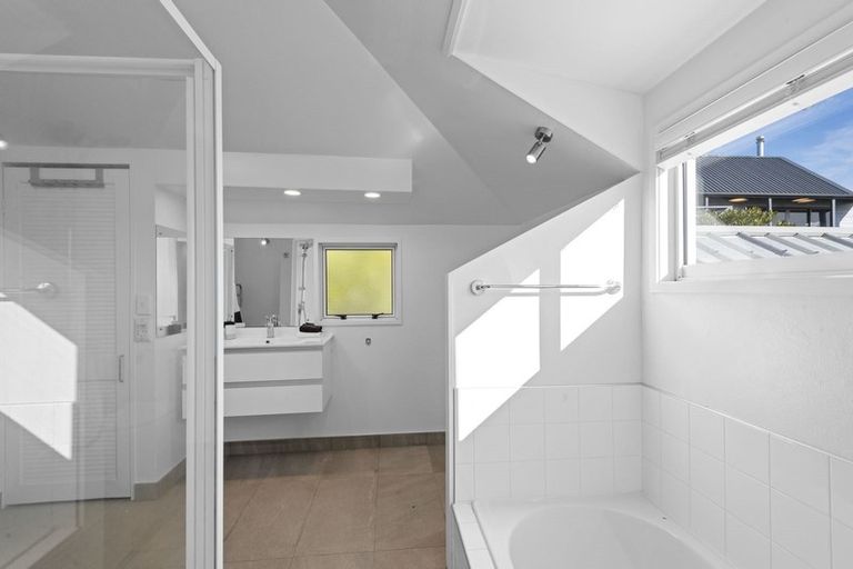 Photo of property in 9b Kinsey Terrace, Clifton, Christchurch, 8081