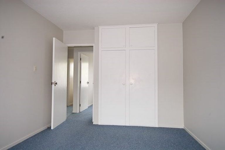 Photo of property in 2/42 Chipping Lane, Redwood, Christchurch, 8051