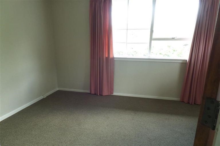 Photo of property in 16 Cashmere Road, Cashmere, Christchurch, 8022