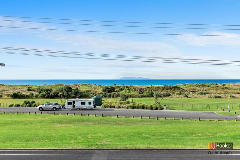 Photo of property in 142 Seaforth Road, Waihi Beach, 3611