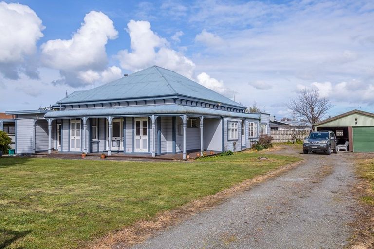 Photo of property in 2/14 Seddon Street, Carterton, 5713