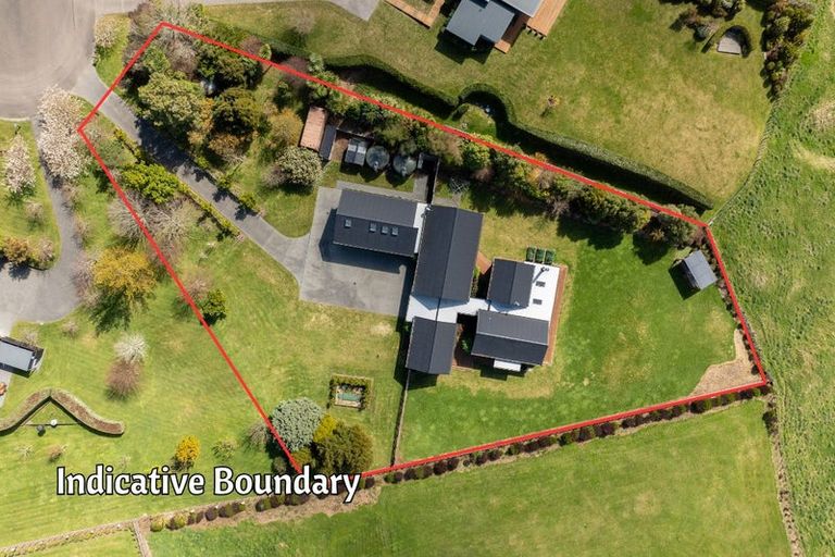 Photo of property in 67 Lomond Grove, Acacia Bay, Taupo, 3385