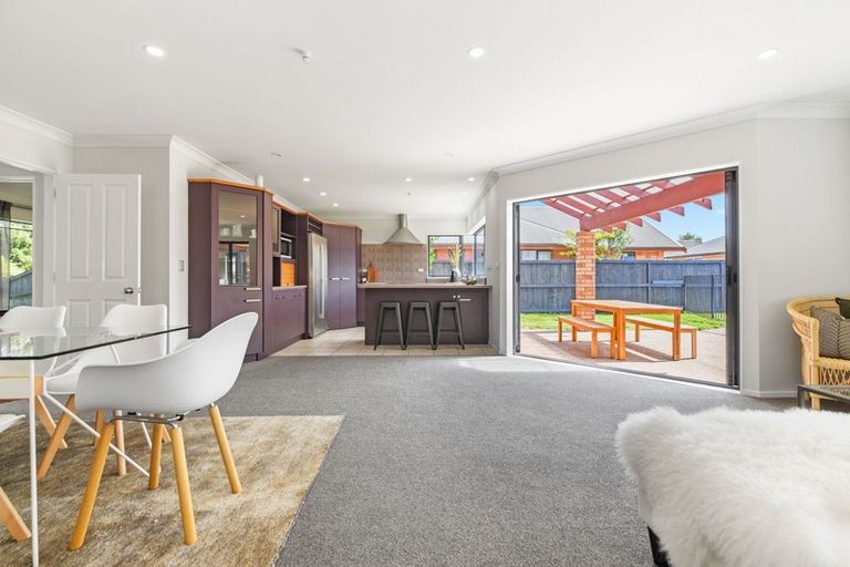 Photo of property in 12 Oldfield Court, Huntington, Hamilton, 3210