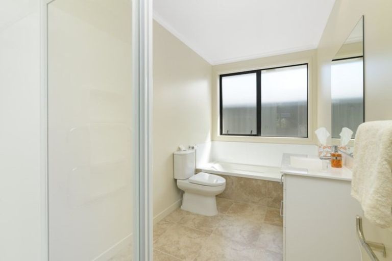 Photo of property in 112 Kennedy Road, Pyes Pa, Tauranga, 3112