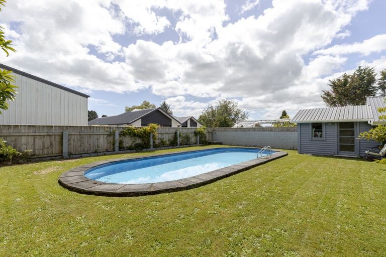 Photo of property in 48 Maire Street, Inglewood, 4330