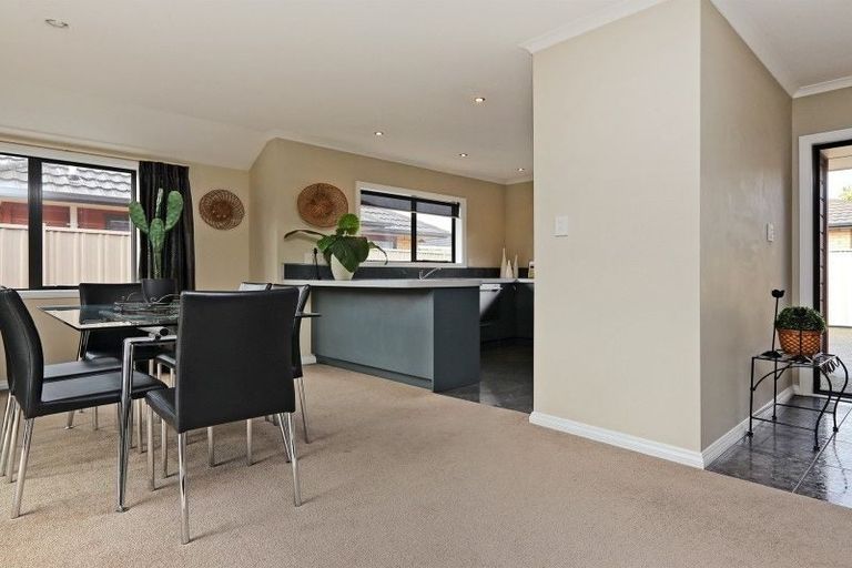 Photo of property in 210a Frimley Oaks, Frimley, Hastings, 4120