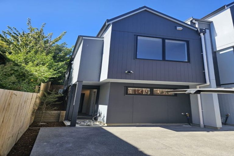 Photo of property in 1/11 Seymour Road, Sunnyvale, Auckland, 0612