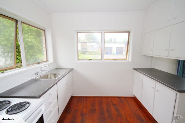 Photo of property in 2/61 Chartwell Avenue, Glenfield, Auckland, 0629