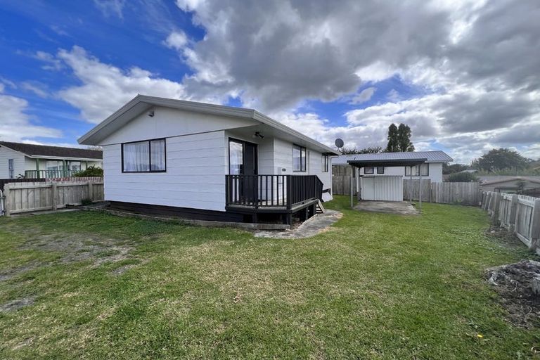 Photo of property in 1/67 Redcrest Avenue, Red Hill, Papakura, 2110