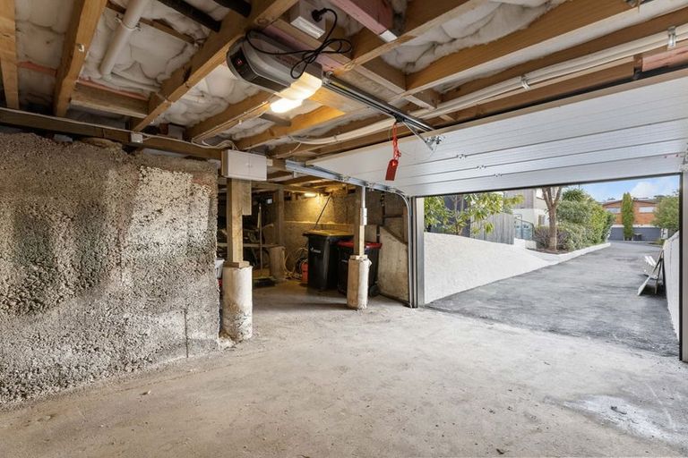 Photo of property in 24 Cooper Street, Mornington, Dunedin, 9011