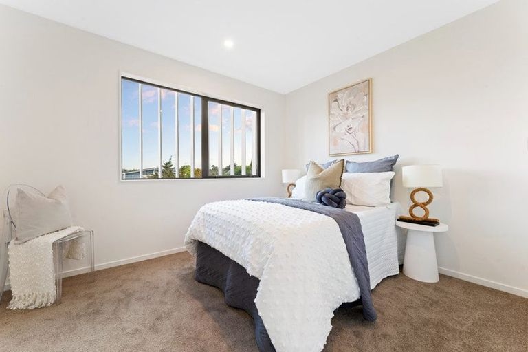 Photo of property in 15c Tabitha Crescent, Henderson, Auckland, 0612