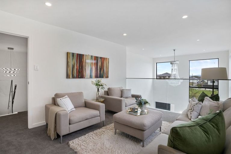 Photo of property in 4 Matahae Drive, Flat Bush, Auckland, 2019