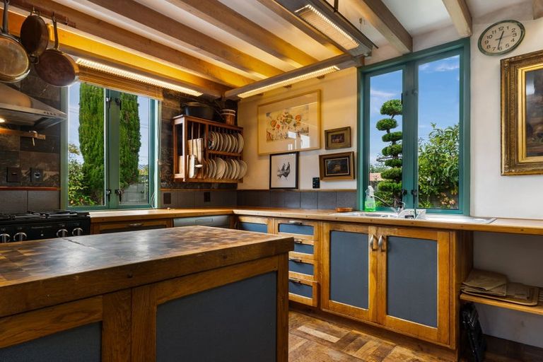 Photo of property in 19 Derby Street, St Albans, Christchurch, 8014