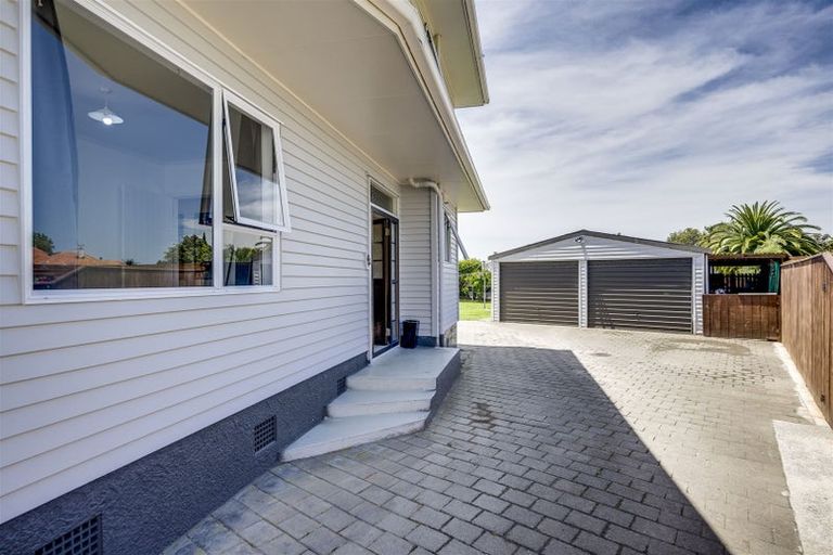 Photo of property in 50 Russell Road, Marewa, Napier, 4110