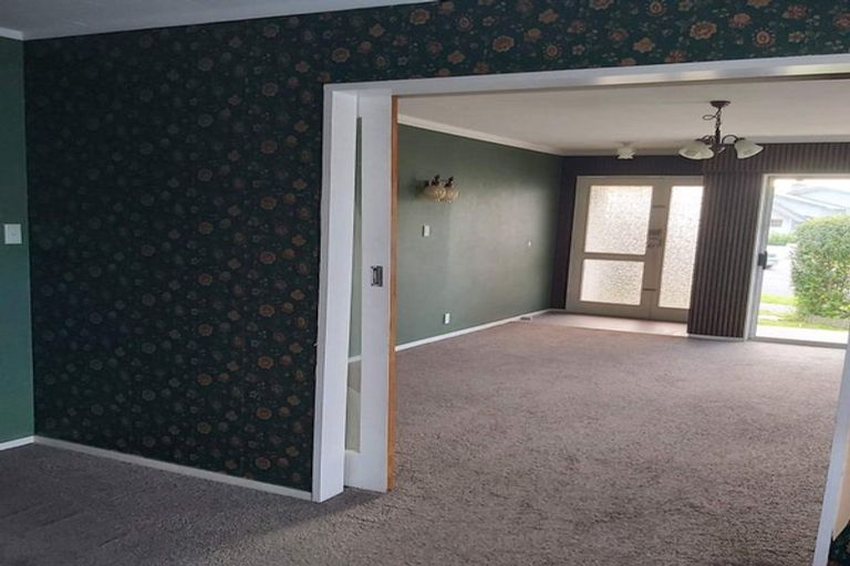 Photo of property in 96a Waiwhetu Road, Waterloo, Lower Hutt, 5011