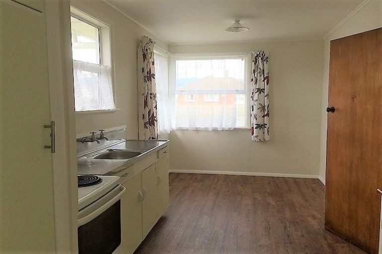 Photo of property in 9 Maire Street, Levin, 5510