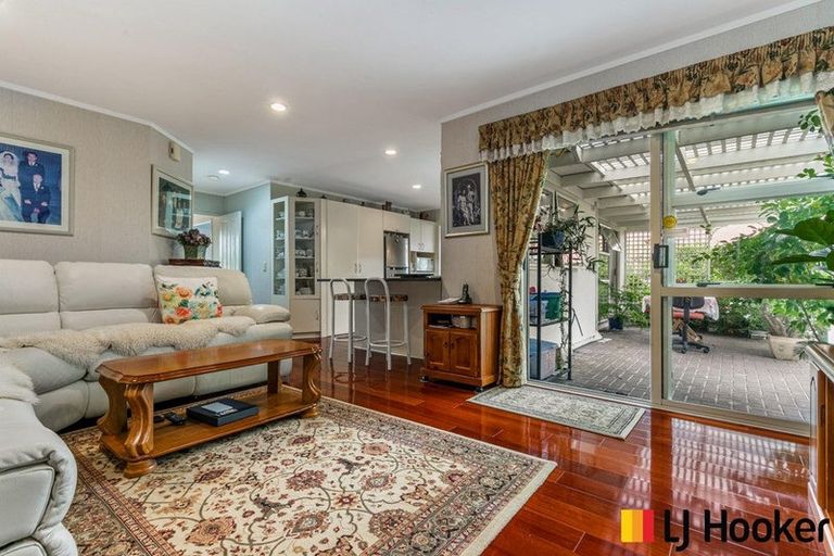 Photo of property in 29 Tington Avenue, Wattle Downs, Auckland, 2103