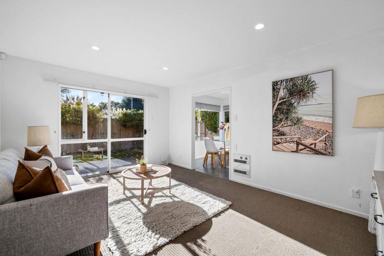 Photo of property in 14a Murfitt Place, Sockburn, Christchurch, 8042