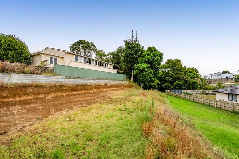 Photo of property in 8 Westwill Way, Westown, New Plymouth, 4310