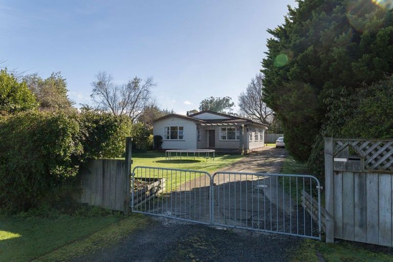 Photo of property in 6 Smith Street, Dannevirke, 4930