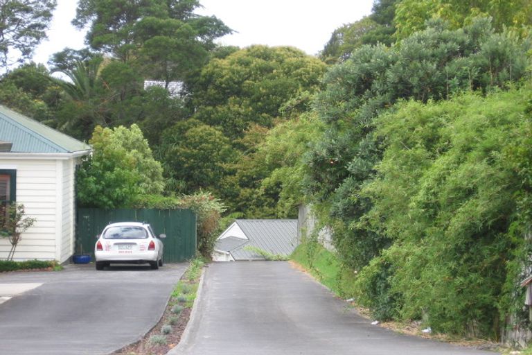 Photo of property in 2/311 Rangatira Road, Beach Haven, Auckland, 0626